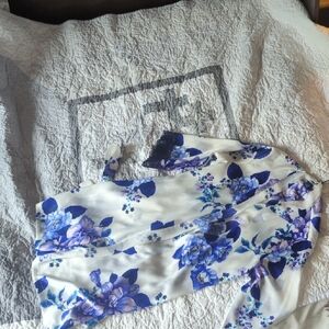 Linea Donatella Blue and White Floral Robe